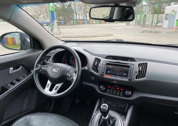 Kia Sportage cena 48900 przebieg: 211000, rok produkcji 2012 z Kutno małe 277